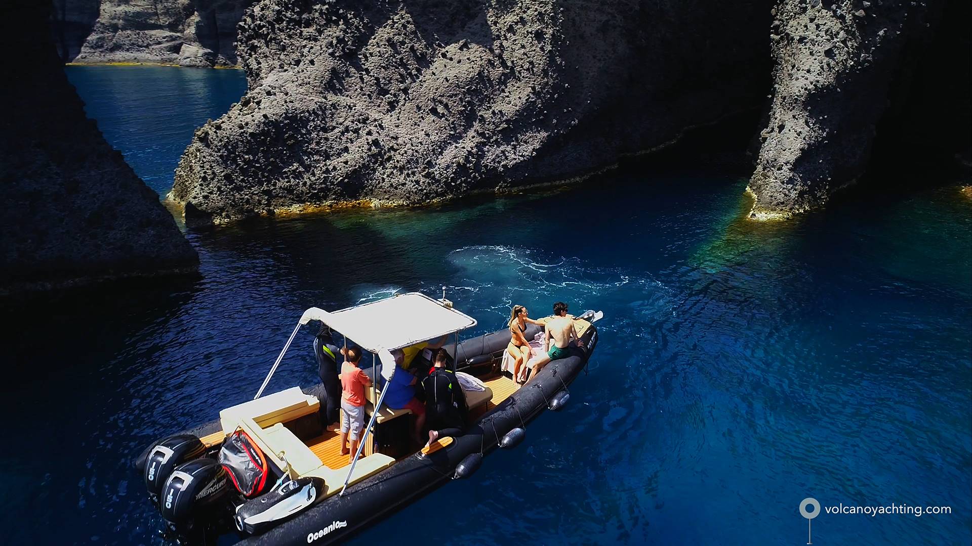 Luxury Rib Boat Cruise with a rich meal and drinks!