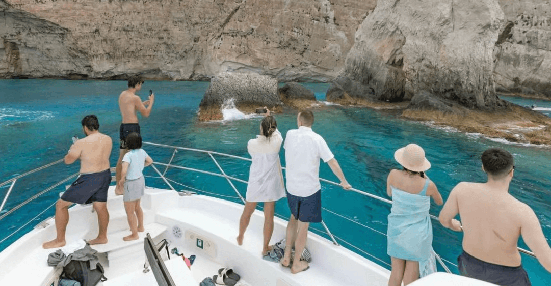 Shipwreck Beach & Blue Caves Land and Sea Tour