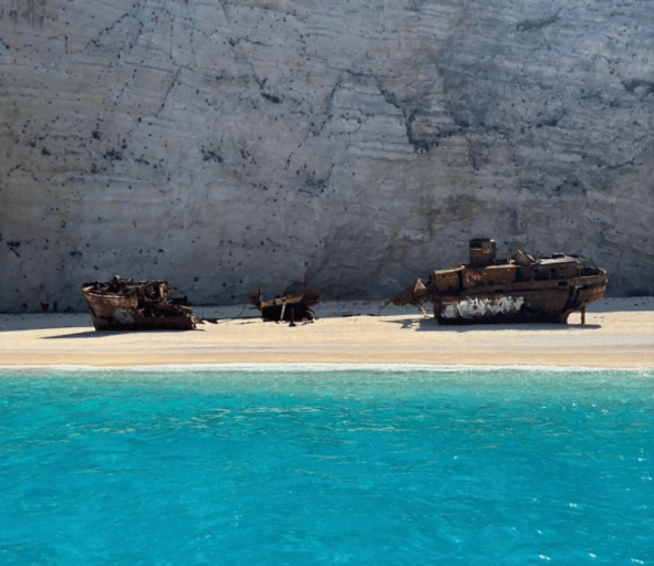 Shipwreck Beach & Blue Caves Land and Sea Tour