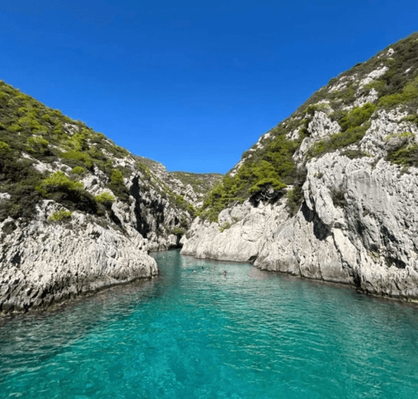 Shipwreck Beach & Blue Caves Land and Sea Tour