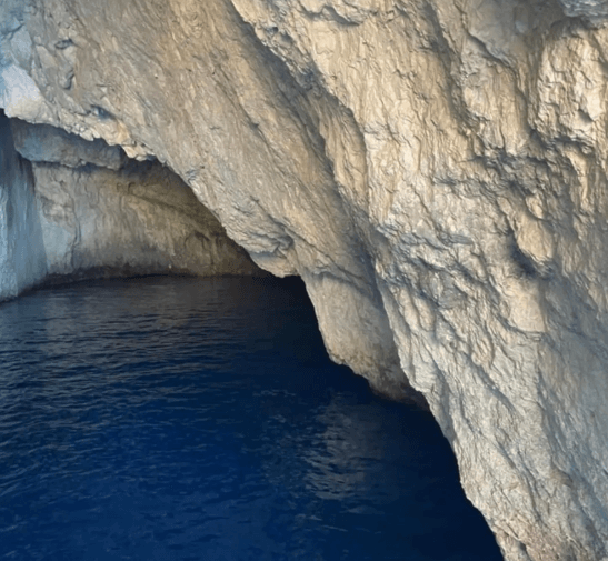 Shipwreck Beach & Blue Caves Land and Sea Tour